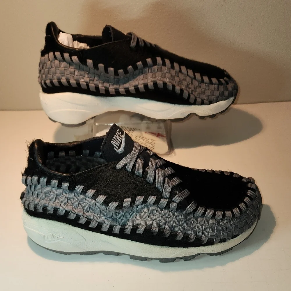 Nike Black and Gray Woven Sneakers